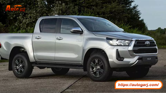 تويوتا Hilux Hybrid الجديدة.