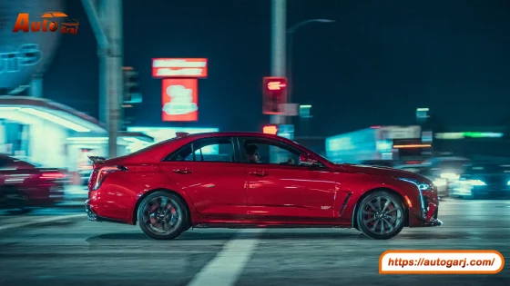 سيارات السيدان الرياضية: كاديلاك CT4-V بلاك وينج في مواجهة المنافسين
