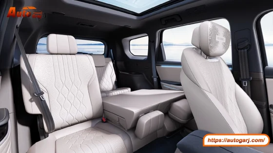 سيارات عائلية 8 ركاب مع نظام الملاحة 2025: التكنولوجيا في خدمتك