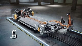 بطاريات السيارات الهايبريد